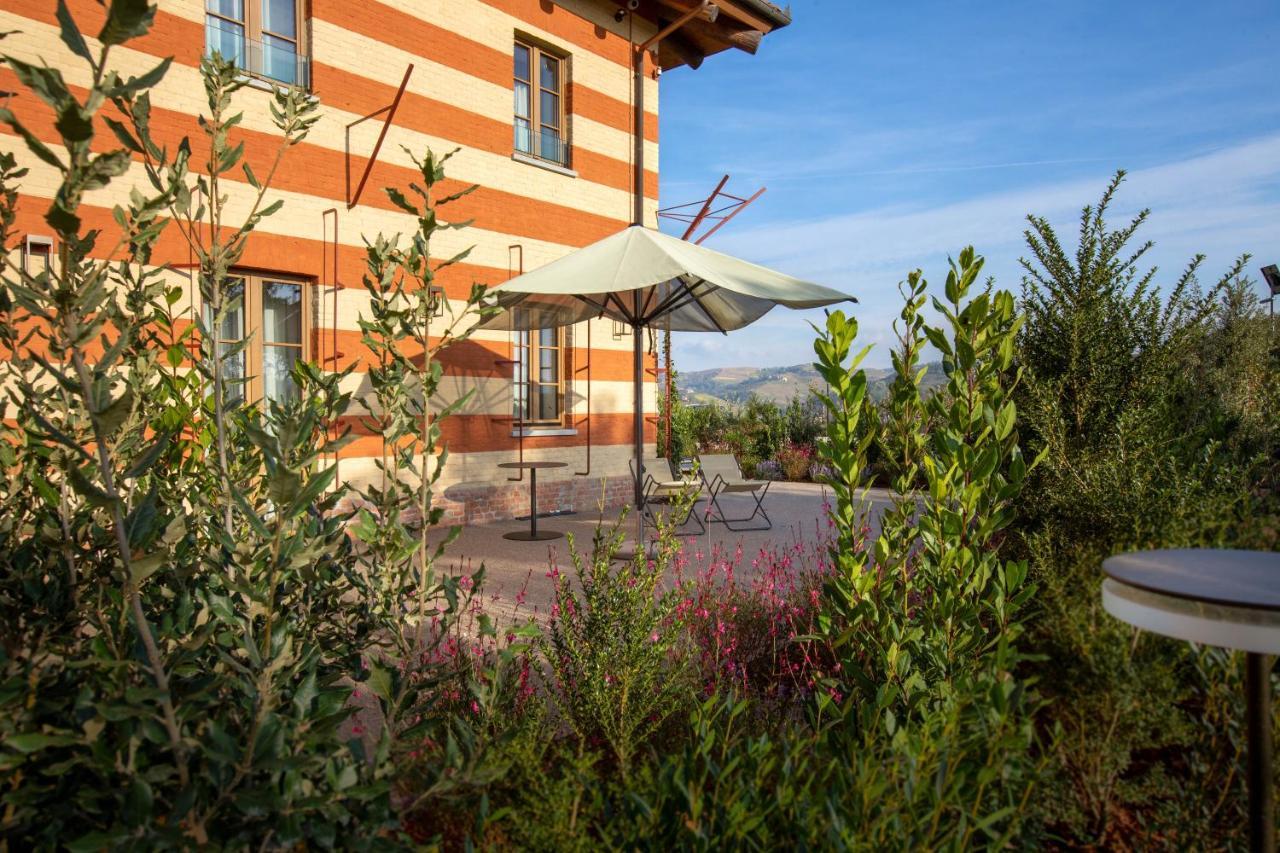 Villaggio Narrante - Cascina Galarej Serralunga d'Alba Exterior foto