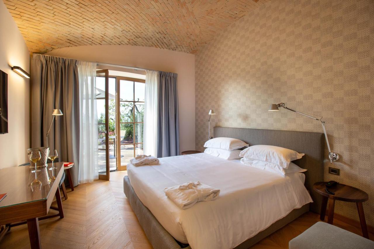 Villaggio Narrante - Cascina Galarej Serralunga d'Alba Exterior foto